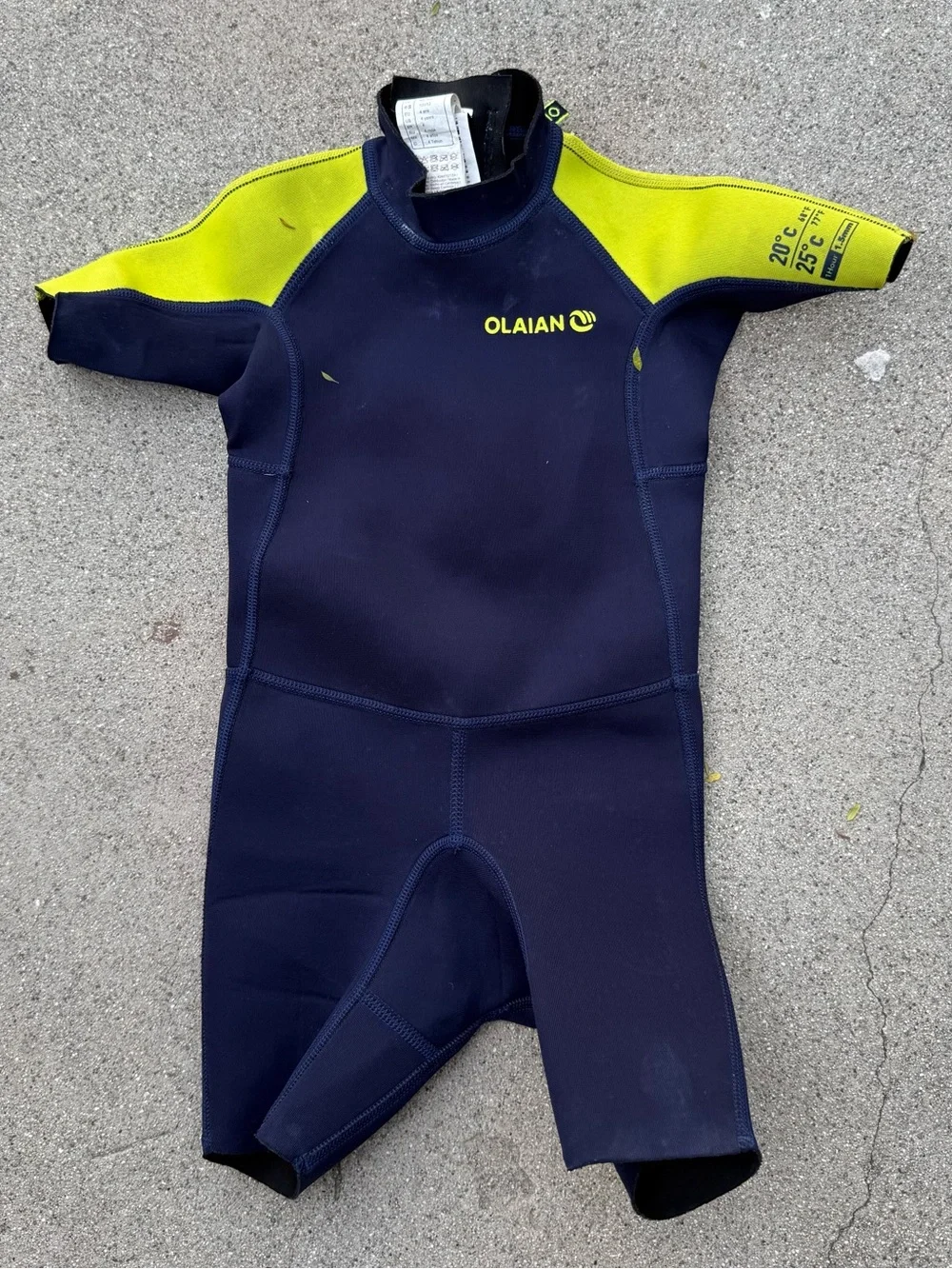 Decathlon Olanian Shortie Jr Surf Wetsuit 4 yrs old Preowned beach summer